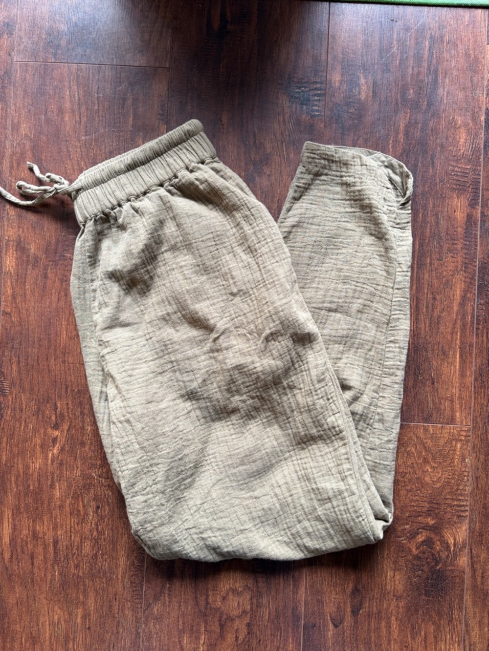 Pact Women's Olive-Tan Cotton Gauze Joggers